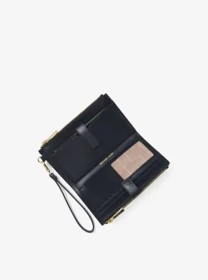 Adele Logo Smartphone Wallet