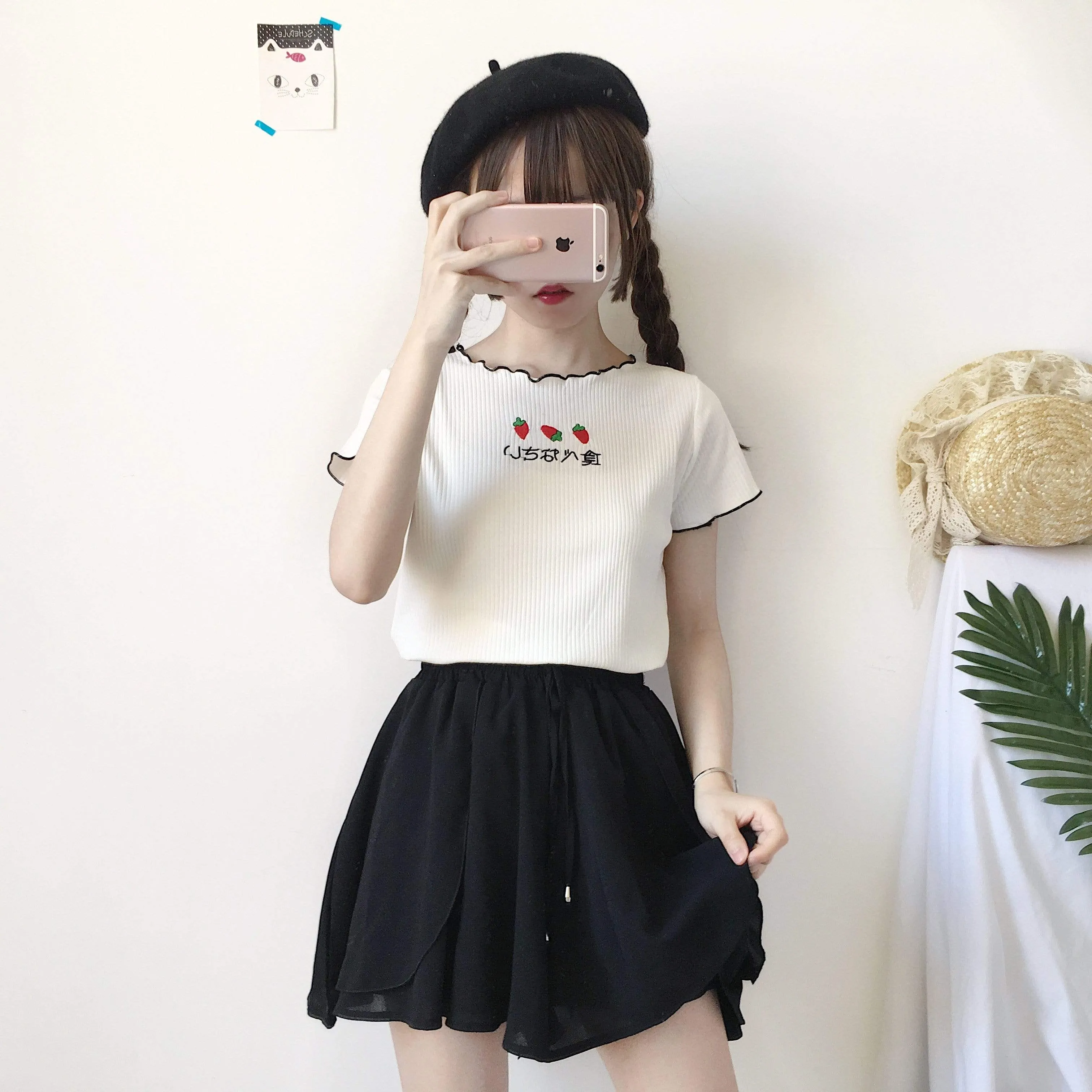 Kwaii Strawberry Embroidered Kintted T-shirt