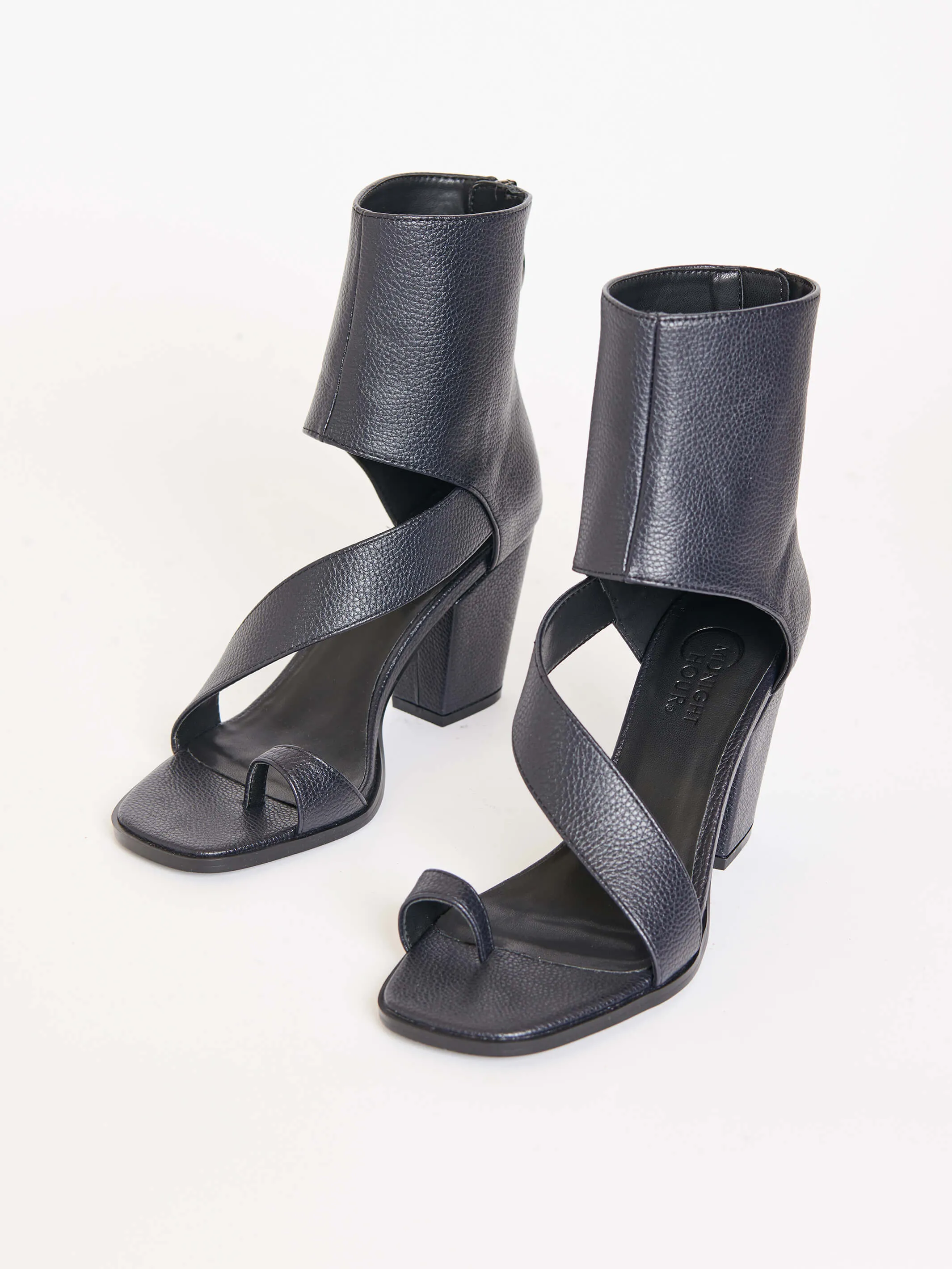 Vamp Ankle Sandal