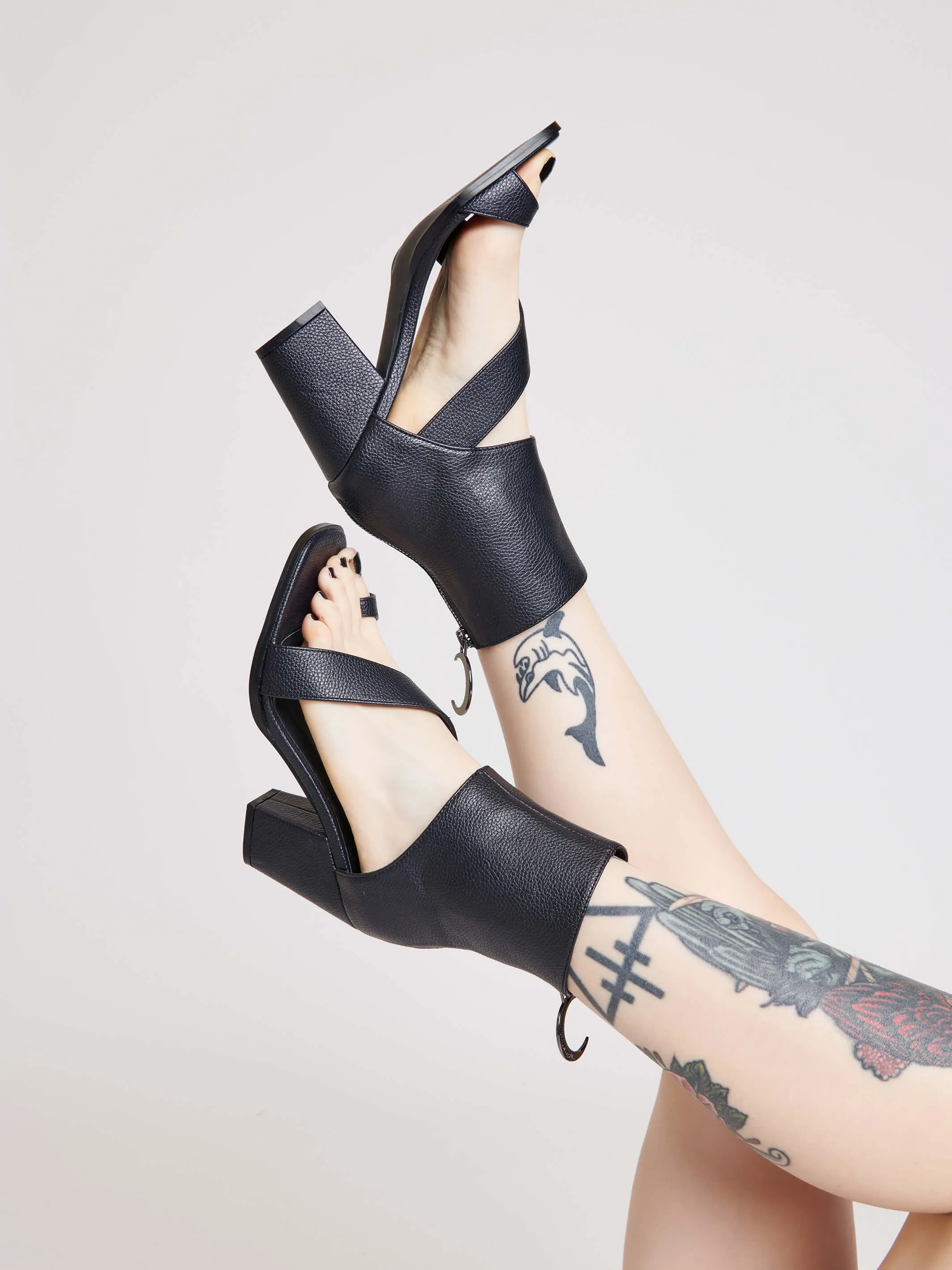 Vamp Ankle Sandal